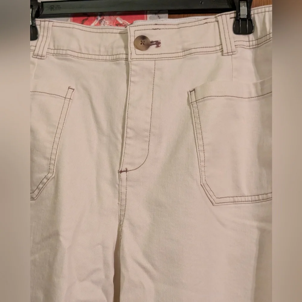 Lane Bryant Women's Straight Leg Cream Jeans - Picture 5 of 9